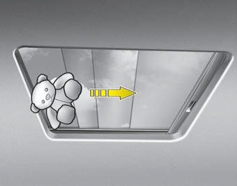 If an object or part of the body is detected while the sunroof is closing automatically,
